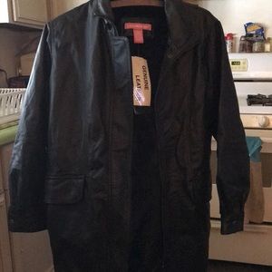 New Women within leather coat with faux fur